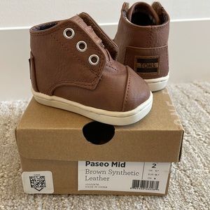 Toms Paseo Mid Leather Boot- Tiny 2